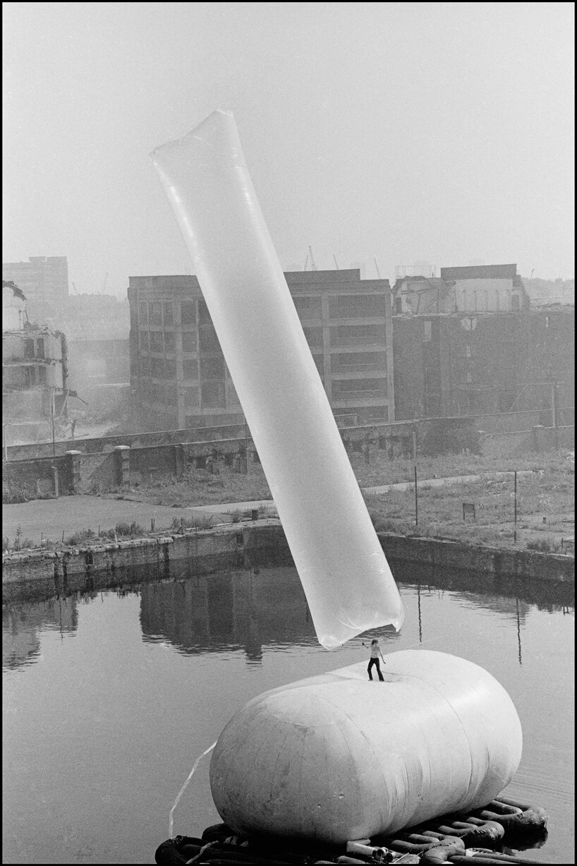 aerodream-exhibition-history-of-inflatable-architecture-designboom-25