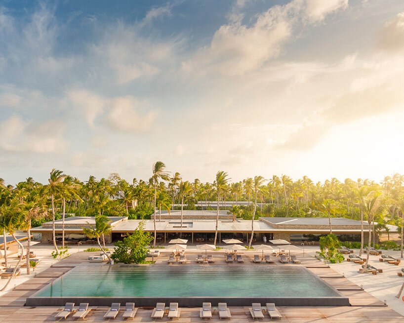 studiomk27-patina-maldives-hotel-resort-island-designboom-010