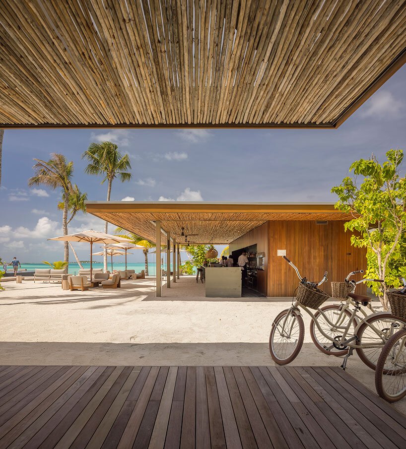 studiomk27-patina-maldives-hotel-resort-island-designboom-013