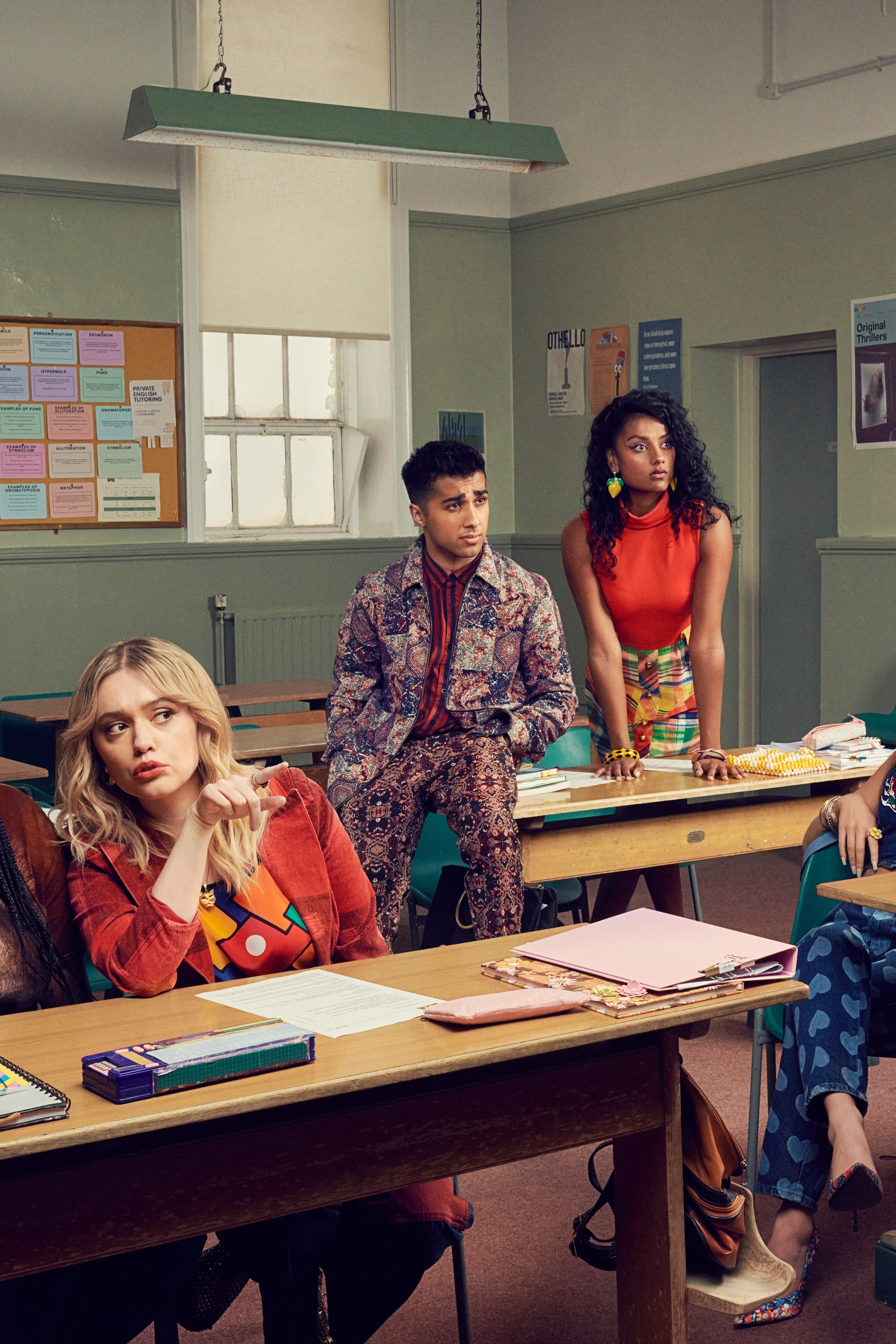 Netflix_SexEducation_Key-visual-landscape_High-res_Uncropped_Classroom-group