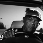 Samuel L. Jackson em busca de um Superstar para a Adidas