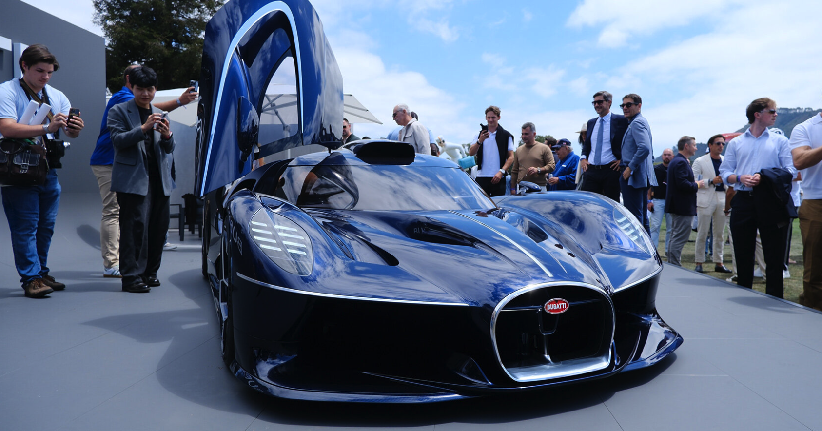 Bugatti lança o modelo Destrier na Califórnia